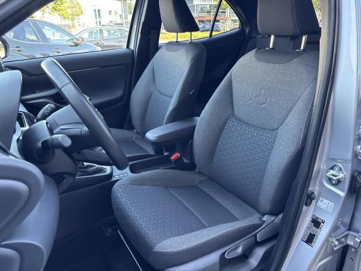 Toyota Yaris Cross 1.5 Hybrid Dynamic | Carplay/AndroidAuto | Keyless | Climate control | Achteruitrij camera | LED | ActivLease financial lease