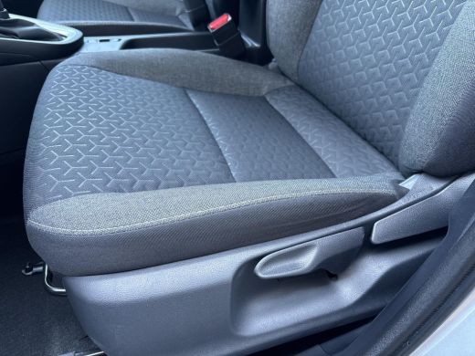 Toyota Yaris Cross 1.5 Hybrid Dynamic | Carplay/AndroidAuto | Keyless | Climate control | Achteruitrij camera | LED | ActivLease financial lease