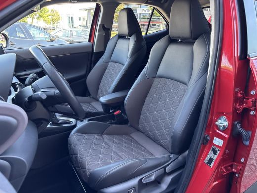 Toyota Yaris Cross 1.5 Hybrid Executive | Rondomzicht Camera | Stoel & Stuur verwarming | ActivLease financial lease
