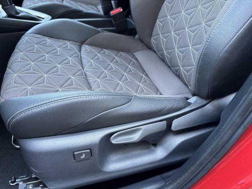 Toyota Yaris Cross 1.5 Hybrid Executive | Rondomzicht Camera | Stoel & Stuur verwarming | ActivLease financial lease