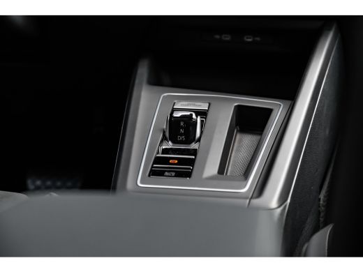 Volkswagen Golf 1.5 eHybrid Life Edition ActivLease financial lease