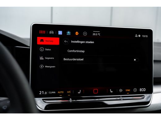 Volkswagen Golf 1.5 eHybrid Life Edition ActivLease financial lease