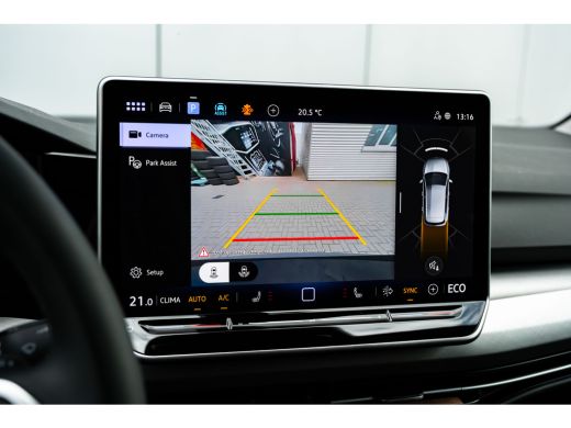 Volkswagen Golf 1.5 eHybrid Life Edition ActivLease financial lease