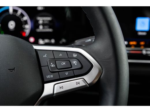 Volkswagen Golf 1.5 eHybrid Life Edition ActivLease financial lease