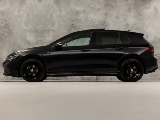 Volkswagen Golf 1.5 TSI R-Line 150Pk Automaat (2X R-LINE, PANORAMADAK, BLACK PACK, KUIPSTOELEN, STUUR/STOELVERWAR... ActivLease financial lease
