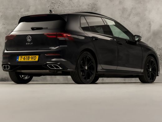 Volkswagen Golf 1.5 TSI R-Line 150Pk Automaat (2X R-LINE, PANORAMADAK, BLACK PACK, KUIPSTOELEN, STUUR/STOELVERWAR... ActivLease financial lease