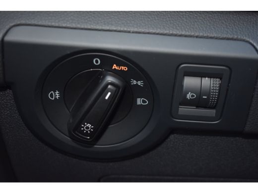 Volkswagen T-Cross Life Edition | 'App-Connect' draadloze smartphone integratie | Achterlichten LED | Afstandscontro... ActivLease financial lease