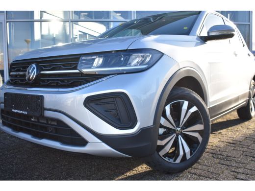Volkswagen T-Cross Life Edition | 'App-Connect' draadloze smartphone integratie | Achterlichten LED | Afstandscontro... ActivLease financial lease