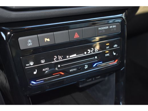 Volkswagen T-Cross Life Edition | 'App-Connect' draadloze smartphone integratie | Achterlichten LED | Afstandscontro... ActivLease financial lease