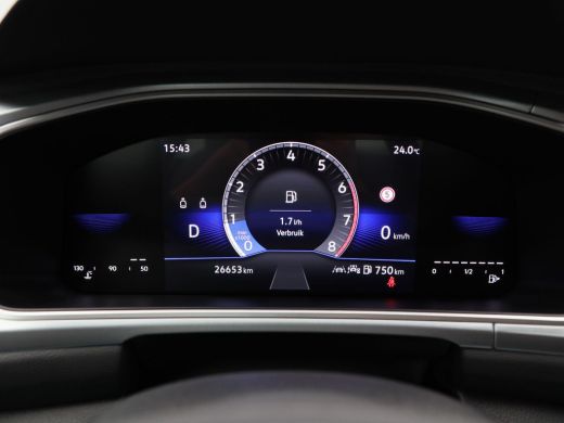 Volkswagen T-Roc 1.5 TSi 150 Pk Automaat Style | Adaptive Cruise | Stoel/Stuurverwarming | Camera | CarPlay | 17 I... ActivLease financial lease