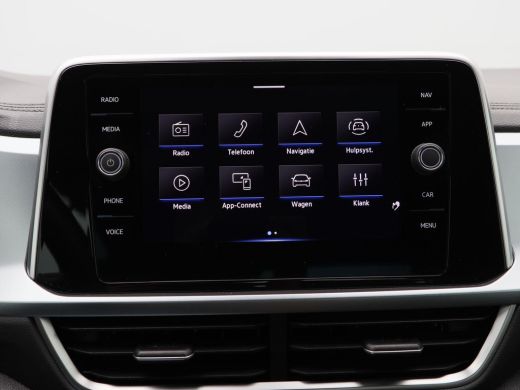 Volkswagen T-Roc 1.5 TSi 150 Pk Automaat Style | Adaptive Cruise | Stoel/Stuurverwarming | Camera | CarPlay | 17 I... ActivLease financial lease