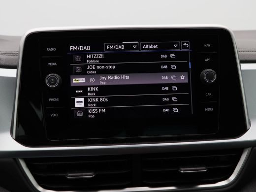 Volkswagen T-Roc 1.5 TSi 150 Pk Automaat Style | Adaptive Cruise | Stoel/Stuurverwarming | Camera | CarPlay | 17 I... ActivLease financial lease