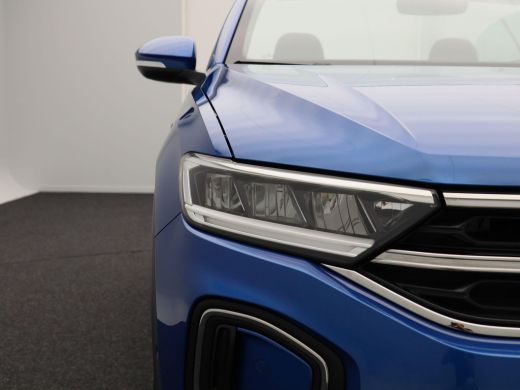 Volkswagen T-Roc 1.5 TSi 150 Pk Automaat Style | Adaptive Cruise | Stoel/Stuurverwarming | Camera | CarPlay | 17 I... ActivLease financial lease