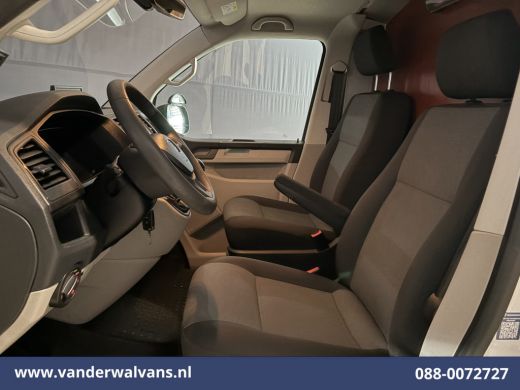 Volkswagen Transporter 2.0 TDI 102pk L2H1 Euro6 Airco | Imperiaal | Trekhaak | Camera Parkeersensoren, Achterklep ActivLease financial lease