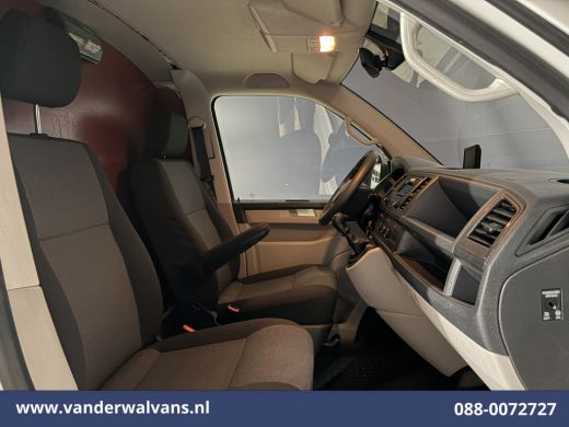 Volkswagen Transporter 2.0 TDI 102pk L2H1 Euro6 Airco | Imperiaal | Trekhaak | Camera Parkeersensoren, Achterklep ActivLease financial lease
