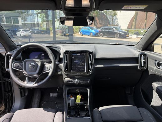 Volvo  C40 Recharge Core 69 kWh SOH 100% | ACHTERUITRIJCAMERA | ADAPT. CRUISE CONTROL | PANORAMA DAK | 12 MN... ActivLease financial lease