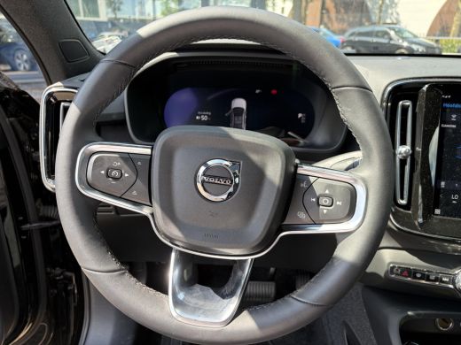 Volvo  C40 Recharge Core 69 kWh SOH 100% | ACHTERUITRIJCAMERA | ADAPT. CRUISE CONTROL | PANORAMA DAK | 12 MN... ActivLease financial lease