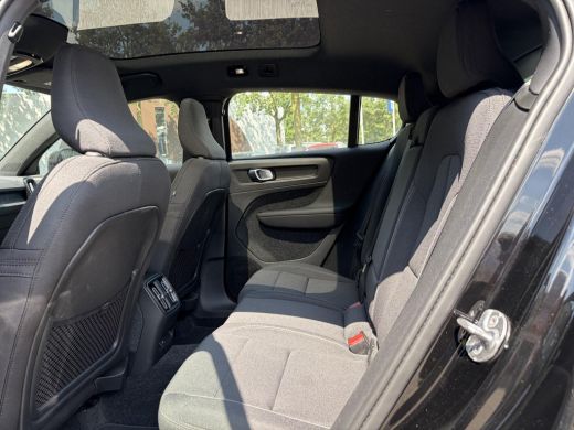 Volvo  C40 Recharge Core 69 kWh SOH 100% | ACHTERUITRIJCAMERA | ADAPT. CRUISE CONTROL | PANORAMA DAK | 12 MN... ActivLease financial lease