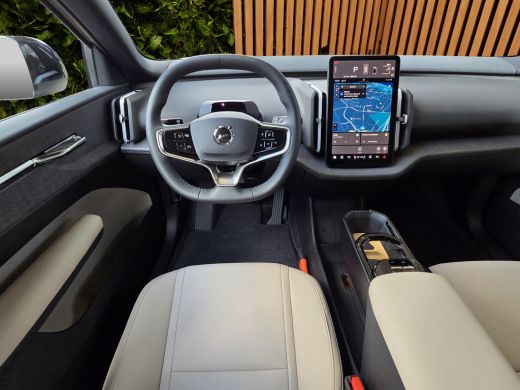 Volvo  EX30 P5 Long Range Plus Europa | Harman/Kardon | Stuur/stoelverwarming | Camera | Pilot Assist | Memory ActivLease financial lease