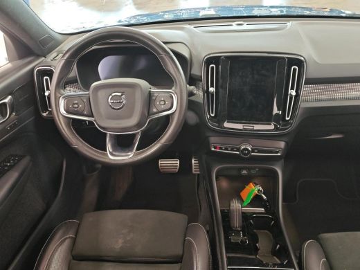 Volvo  XC40 Recharge P8 AWD R-Design PANODAK | TREKHAAK ActivLease financial lease