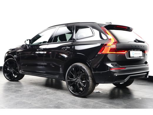 Volvo  XC60 2.0 T6 Plug-in hybrid AWD Plus Black Edition | Luchtvering | Panoramadak | HU-Display | Trekhaak | ActivLease financial lease