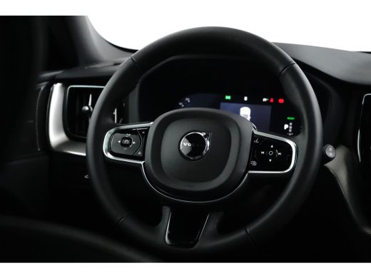 Volvo  XC60 2.0 T6 Plug-in hybrid AWD Plus Black Edition | Trekhaak | 360 Camera | Panoramadak | Getint glas ... ActivLease financial lease