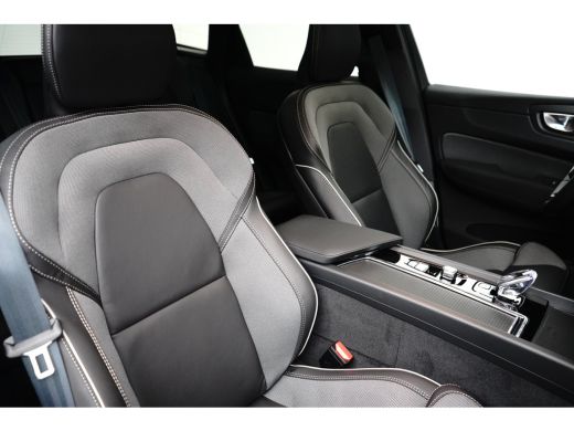 Volvo  XC60 2.0 T6 Plug-in hybrid AWD Plus Black Edition | Trekhaak | 360 Camera | Panoramadak | Getint glas ... ActivLease financial lease
