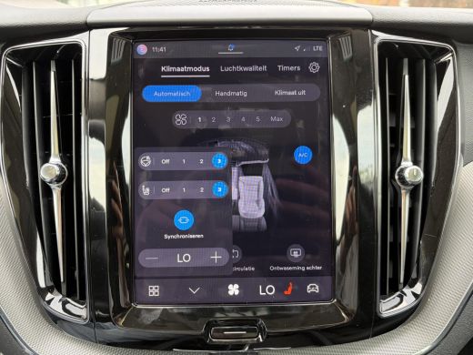 Volvo  XC60 Plug-In Hybrid AWD T8 Plus Dark HEAD-UP DISPLAY | 360 CAMERA | PANORAMA DAK | HARMAN/KARDON SOUND... ActivLease financial lease