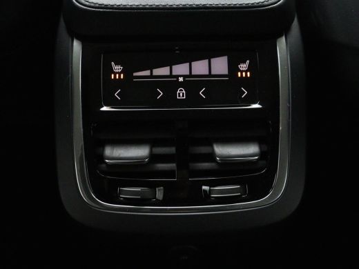 Volvo  XC90 2.0 T8 Plug-in hybrid AWD Plus Bright t | SOH 99,4 | Trekhaak | 360 camera | 7Pers. | Stoel & Stu... ActivLease financial lease