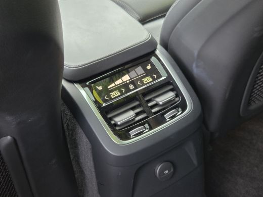 Volvo  XC90 2.0 T8 Recharge AWD Ultimate Dark | SOH 96% | Luchtvering | Trekhaak | Massage/ventilatie | Bower... ActivLease financial lease