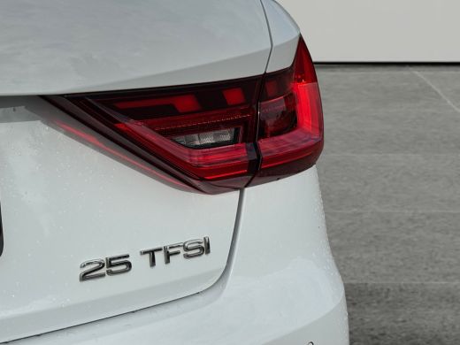 Audi A1 Sportback Sportback 25 95pk TFSI Advanced edition Led-koplampen | Automatische airco 2-zones | Verwarmbare ... ActivLease financial lease