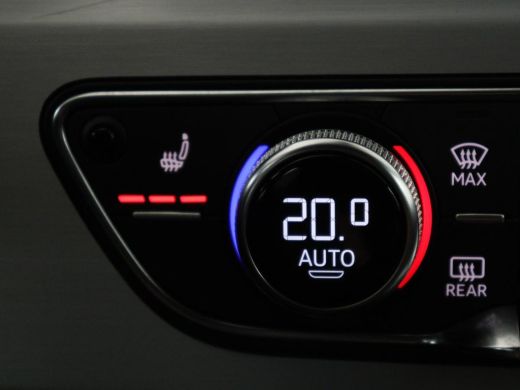 Audi A4 Avant 35 TFSI S edition Competition | Half Leder | Virtual Dashboard | Stoelverwarming | Cruise c... ActivLease financial lease