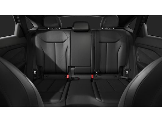 Audi Q3 S edition | Adaptive cruise control | Audi sound system | Cruise control ActivLease financial lease