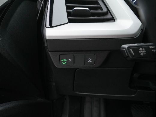 Audi Q4 e-tron 40 Launch edition 77 kWh [3-Fase-11kW] {SoH-94%} (INCL.BTW) *ADAPTIVE-CRUISE | SONOS-SOUND | HEAT... ActivLease financial lease
