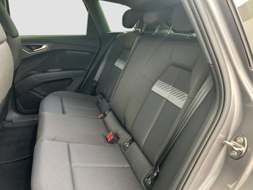 Audi Q4 e-tron 40 Launch edition Advanced 77 kWh | Camera | Adap. Cruise | Stoelverwarming | Apple Carplay | Nav... ActivLease financial lease