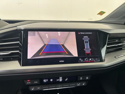 Audi Q4 e-tron 40 Launch edition Advanced 77 kWh | Camera | Adap. Cruise | Stoelverwarming | Apple Carplay | Nav... ActivLease financial lease
