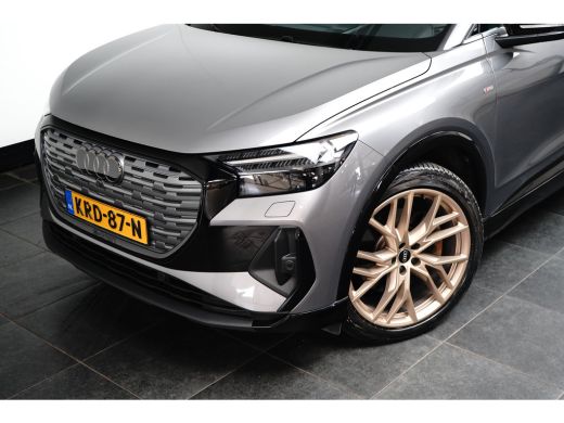 Audi Q4 e-tron 40 S edition 77 kWh 204PK | Panorama Dak | Ledere Bekleding | Sfeerverlichting | Assistentiepakke... ActivLease financial lease