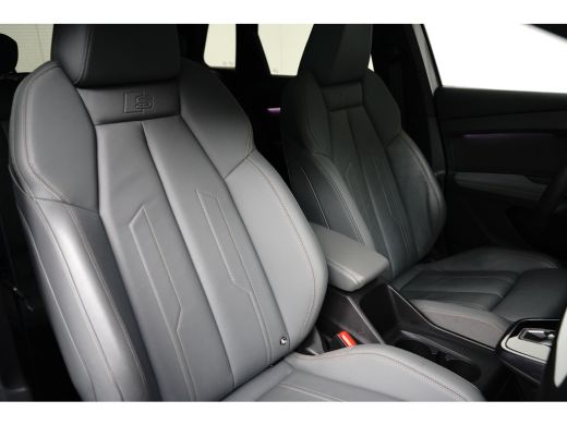 Audi Q4 e-tron 40 S edition 77 kWh 204PK | Panorama Dak | Ledere Bekleding | Sfeerverlichting | Assistentiepakke... ActivLease financial lease