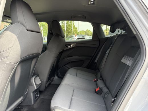 Audi Q4 Sportback e-tron 45 S Edition 82 kWh 21000 KM ! | SOH 92% | S-LINE | ADAPT. CRUISE CONTROL | STOELVERWARMING | ELE... ActivLease financial lease