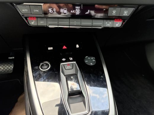 Audi Q4 Sportback e-tron 45 S Edition 82 kWh 21000 KM ! | SOH 92% | S-LINE | ADAPT. CRUISE CONTROL | STOELVERWARMING | ELE... ActivLease financial lease