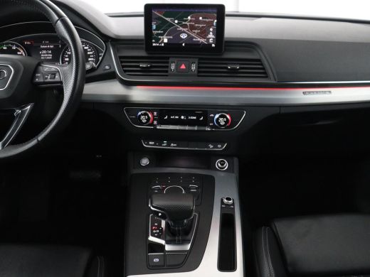 Audi Q5 55 TFSI e quattro Competition | 85,1% | Leder | Sfeerverlichting | Cruise control | Navigatie | 3... ActivLease financial lease