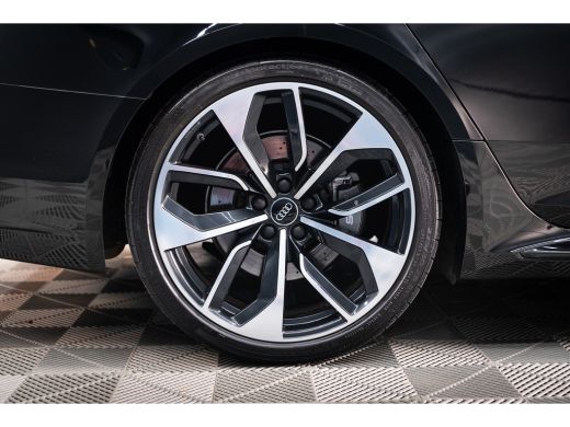 Audi RS4 Avant 2.9 TFSI RS 4 quattro / Keramisch / RS Dynamic / B&O / Matrix / Keyless / ActivLease financial lease