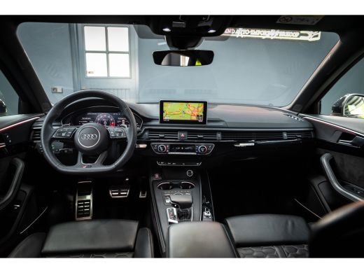 Audi RS4 Avant 2.9 TFSI RS 4 quattro / Keramisch / RS Dynamic / B&O / Matrix / Keyless / ActivLease financial lease