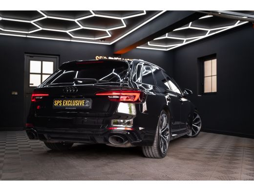 Audi RS4 Avant 2.9 TFSI RS 4 quattro / Keramisch / RS Dynamic / B&O / Matrix / Keyless / ActivLease financial lease