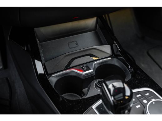 BMW 1 Serie M135i xDrive High Executive 306 PK | Panoramadak | Harman Kardon | Geheugen Stoelen | Stuurverwar... ActivLease financial lease