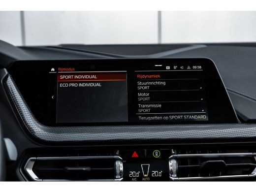 BMW 1 Serie M135i xDrive High Executive 306 PK | Panoramadak | Harman Kardon | Geheugen Stoelen | Stuurverwar... ActivLease financial lease