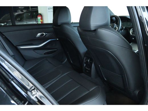 BMW 3 Serie 320e Business Edition Plus M-Sport | 96% SoH | Cruise Control | Camera | Climate Control | Navi |... ActivLease financial lease