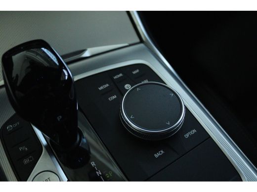 BMW 3 Serie 320e Business Edition Plus M-Sport | 96% SoH | Cruise Control | Camera | Climate Control | Navi |... ActivLease financial lease