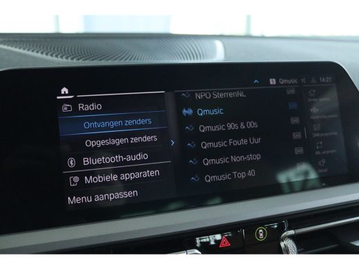 BMW 3 Serie 330e Business Edition Plus | Cruise Control | Camera | Stoelverwarming | LEDER | Carplay | Navi |... ActivLease financial lease