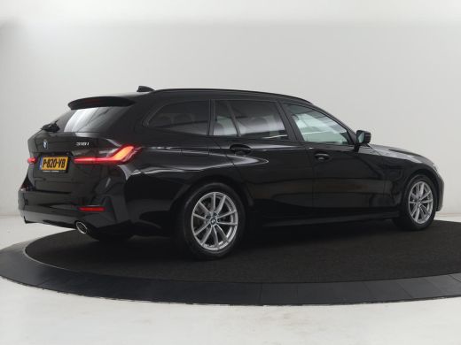 BMW 3 Serie Touring 318i Business Edition Plus | Leder | Stoelverwarming | Carplay | Virtueel dashboard | Cru... ActivLease financial lease